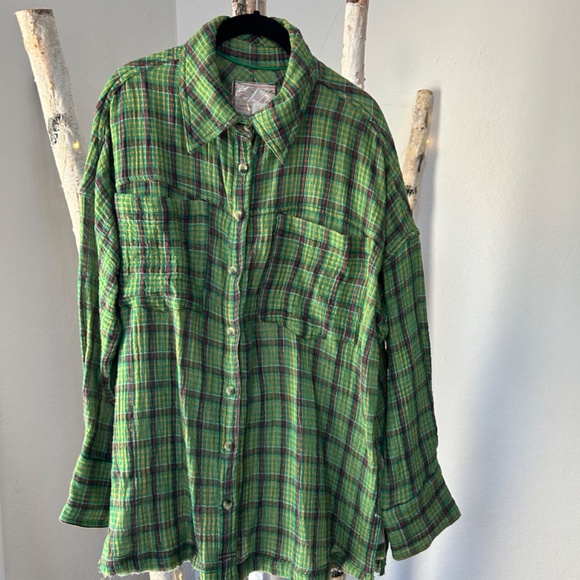FREE PEOPLE GREEN CARDIFF PLAID TOP - Picture 5 of 9